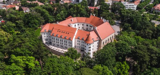 ŠIMÁK ZÁMOK PEZINOK