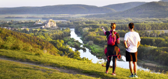 Hrad Devín a turistika v prírodnej rezervácii